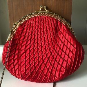 Red Clutch